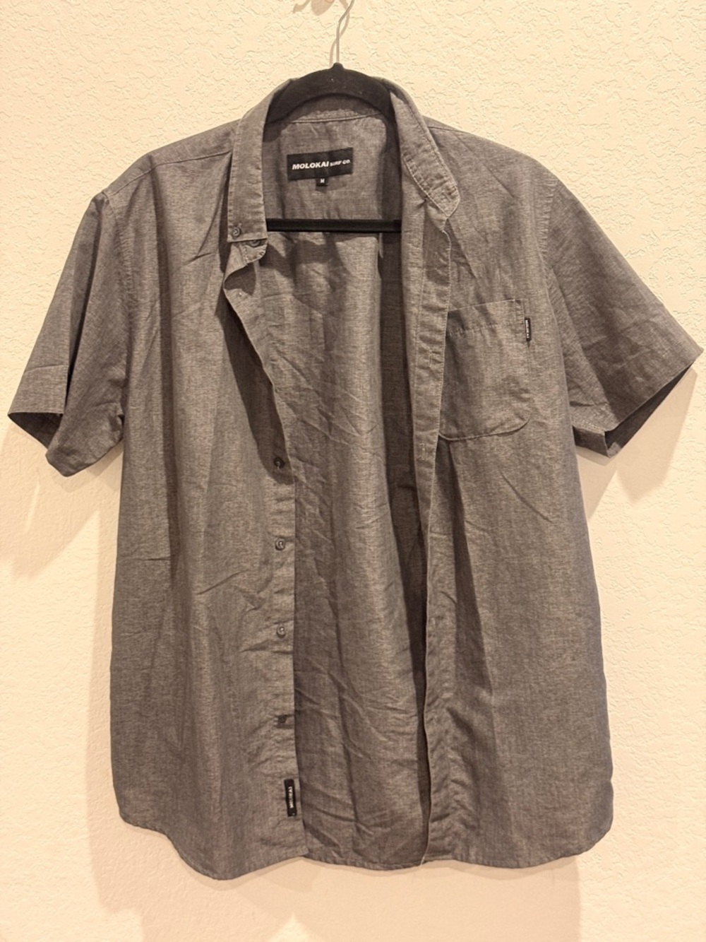 Molokai‎ Short Sleeve Casual Button-Down Shirt in Gray
